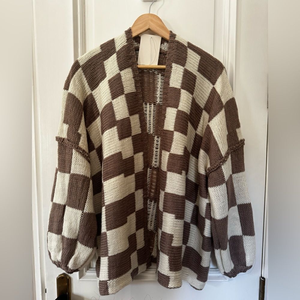 899. CHECK PLAID CARDIGAN SWEATER - Picture 12 of 12